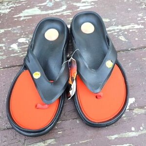 Black and Red Flip Flops Men's Sz 8
